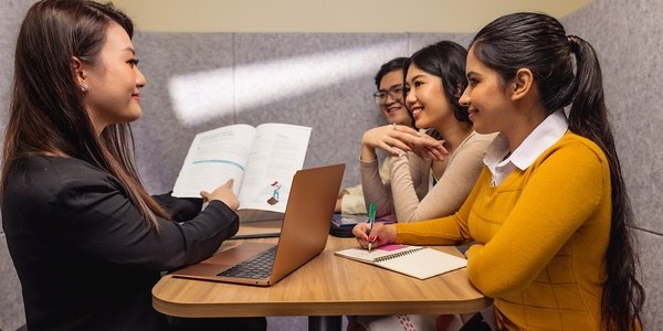 新加坡东亚管理学院学士课程介绍:本科留学选择